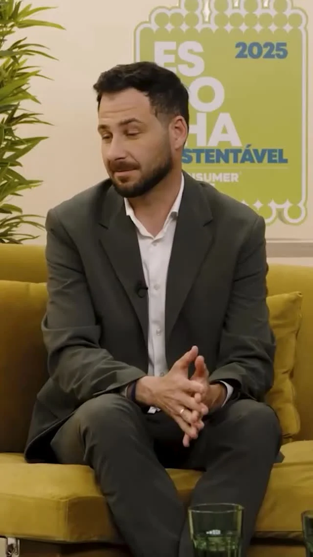 💡 Sabias que a sustentabilidade na construção não é só um custo, mas um investimento no futuro?

Guilherme Camello, da @saintgobainweberportugal , explica porque reciclar e inovar em obra pode parecer mais caro agora, mas garante retorno, rentabilidade e impacto real amanhã.

Não se trata só de reciclar materiais, mas de mudar a forma como construímos e vivemos os espaços. 

🎙️ Vê o episódio completo do nosso videocast “A nossa Escolha” no link da bio!