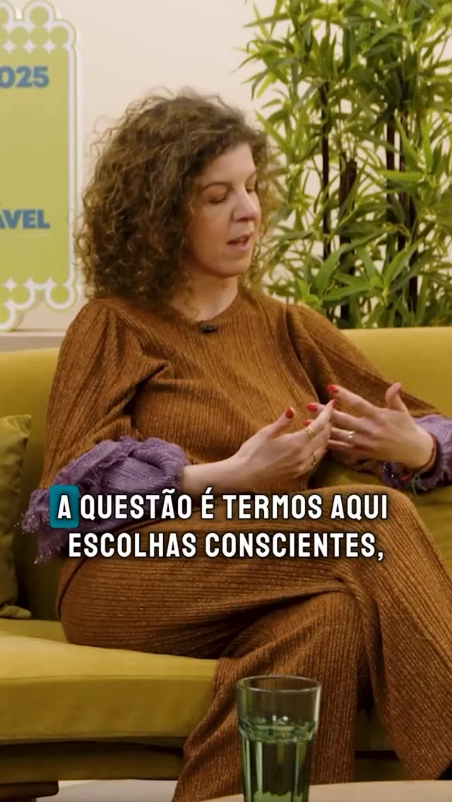 Pequenas escolhas que começam cedo fazem toda a diferença. 👶🏻

No 9º episódio de “A Nossa Escolha”, Cecilia Silva da @mustelaportugal fala sobre a importância de criar rotinas conscientes de cuidado de pele desde os primeiros dias de vida. Produtos adaptados a cada tipo de pele que não só protegem os bebés, como ajudam a estabelecer hábitos saudáveis para o futuro.

Cuidar da pele dos bebés é mais do que um gesto diário, é um investimento no futuro. 💙

Episódio completo no link na bio! 🎧